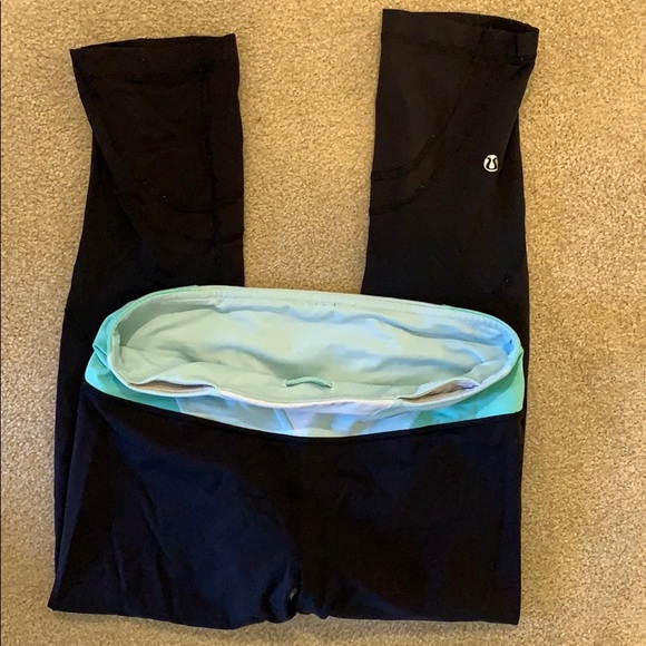 Lulu lemon leggings. - Picture 3 of 3